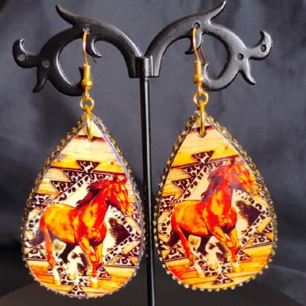 Hand Crafted Horse Design Teardrop Earrings